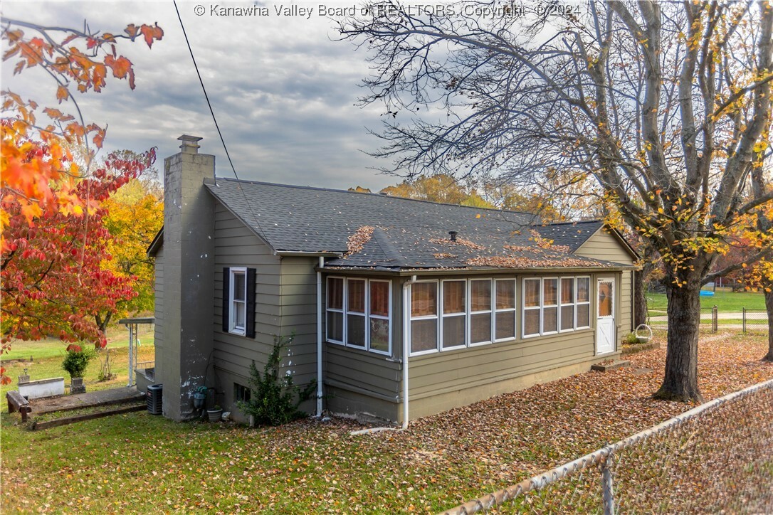 Property Photo:  9359 Teays Valley Road  WV 25560 