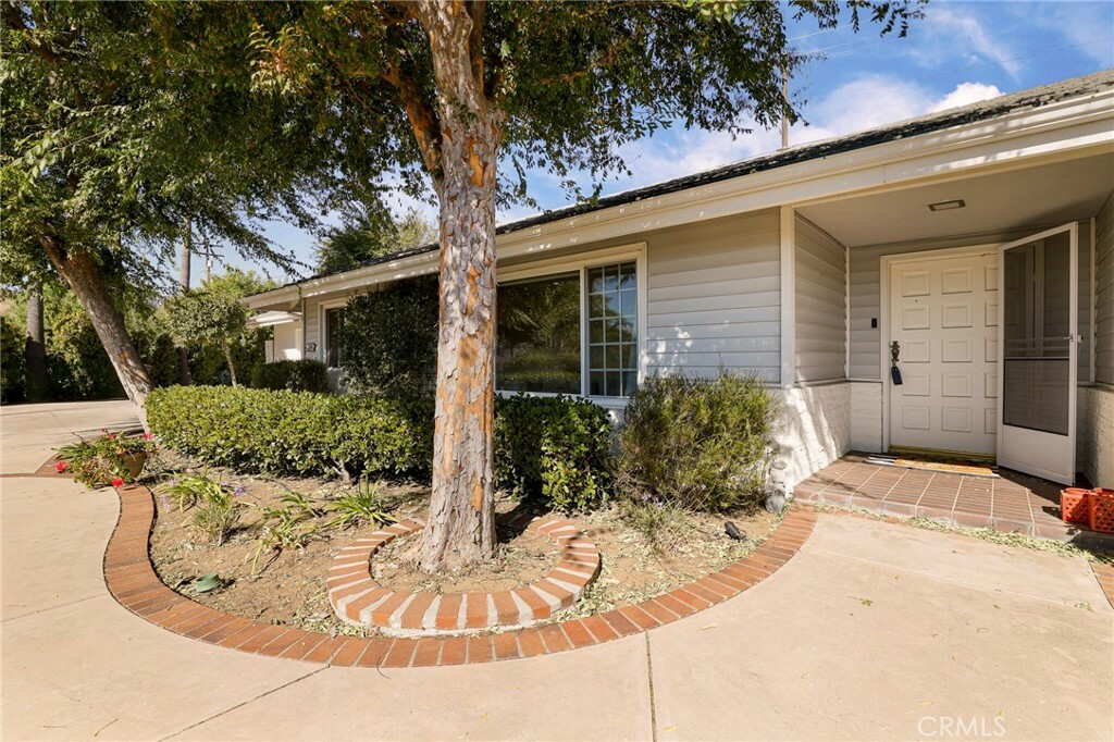 Property Photo:  3952 Bucklin Place  CA 91360 