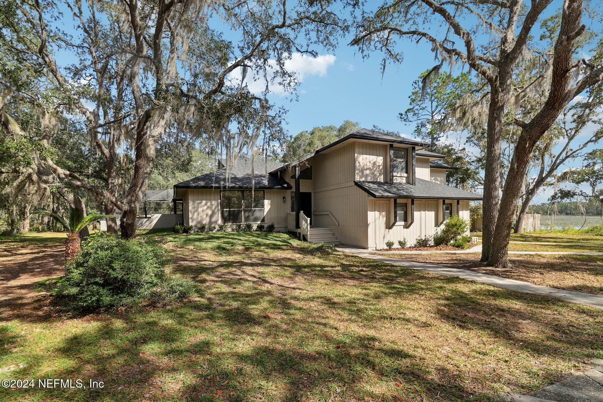 Property Photo:  5380 Loch Ness Drive  FL 32656 