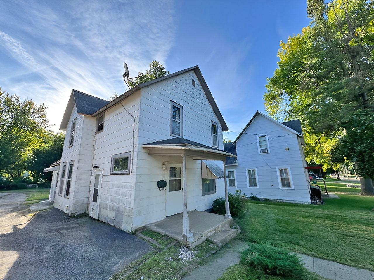 Property Photo: 717 Jefferson Avenue MN 56007