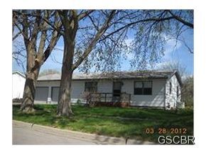 Property Photo: 2108 Hanford IA 51109