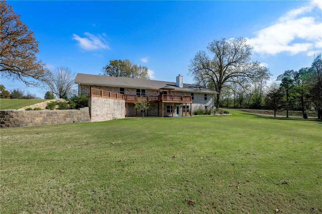 Property Photo:  1123 S Barrington Road  AR 72762 