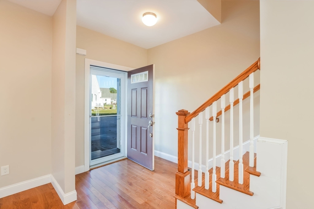 Property Photo:  637 Gifford Street 10B  MA 02540 