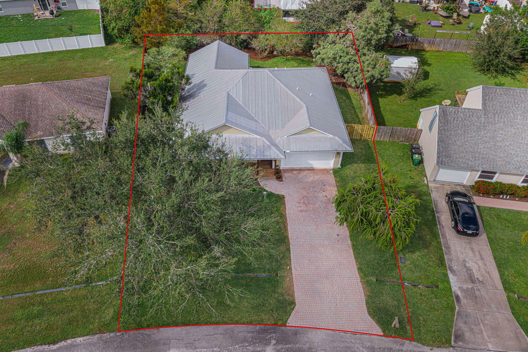 Property Photo:  241 SE Kaspar Drive  FL 34983 