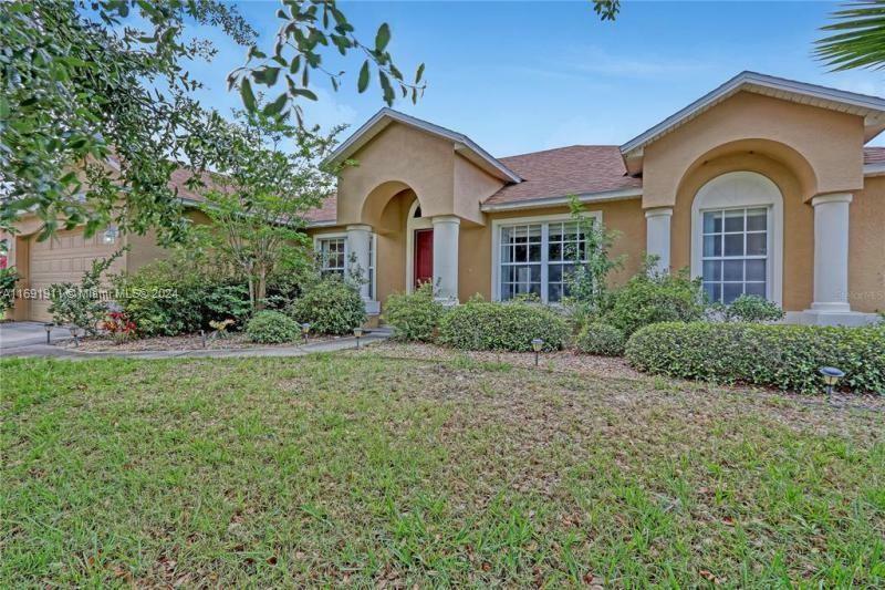 Property Photo:  176 Blue Heron Court  FL 33837 