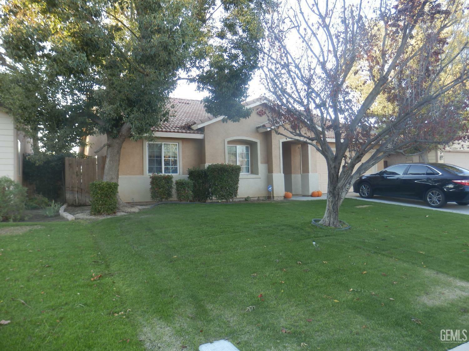 Property Photo:  5421 Coastal Wind Street  CA 93312 