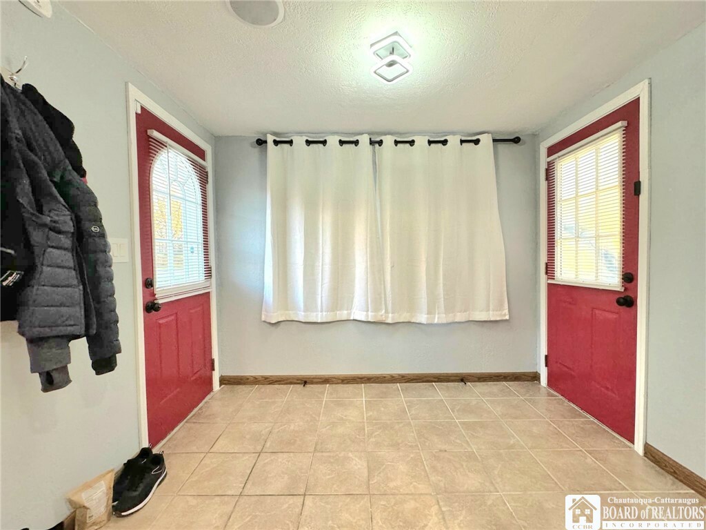 Property Photo:  13 Willow Avenue  NY 14701 