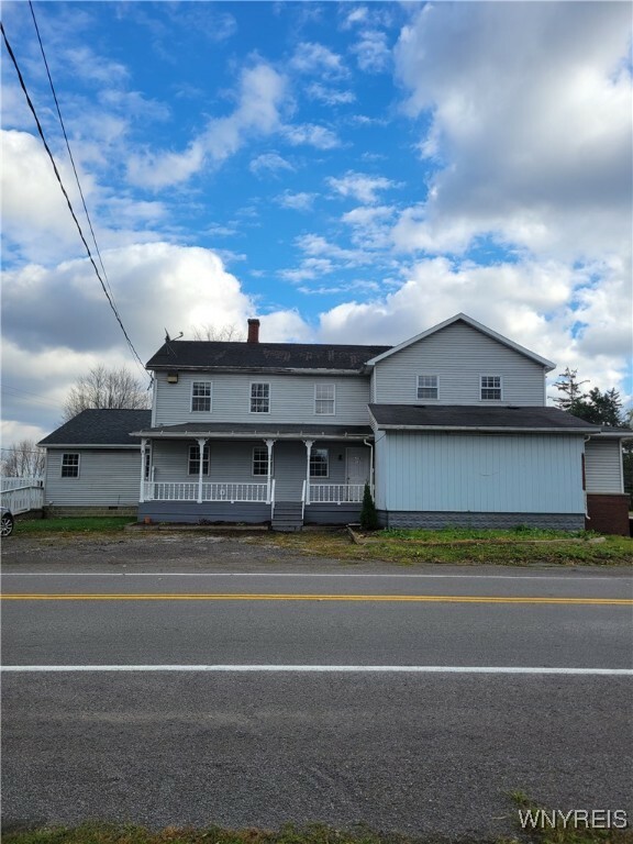 Property Photo:  6225 Royalton Center Road  NY 14001 