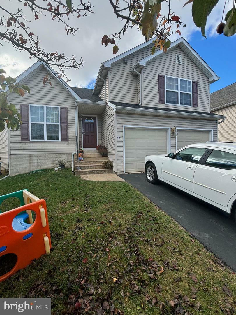 Property Photo:  610 Thomas Armor Drive  PA 17366 