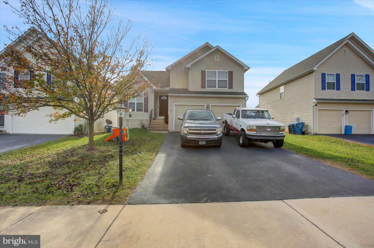 Property Photo:  610 Thomas Armor Drive  PA 17366 