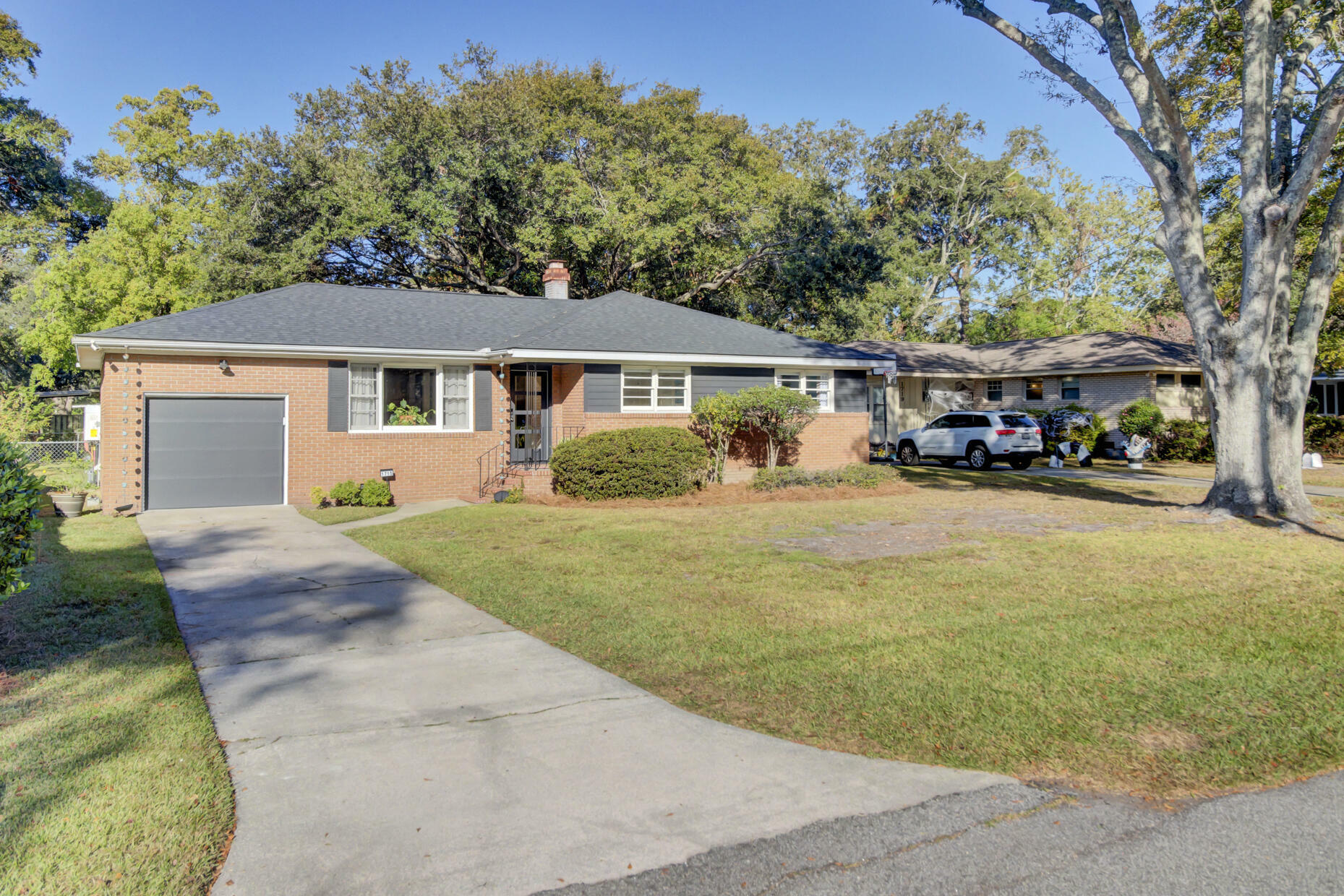 Property Photo:  1715 Sharon Avenue  SC 29407 