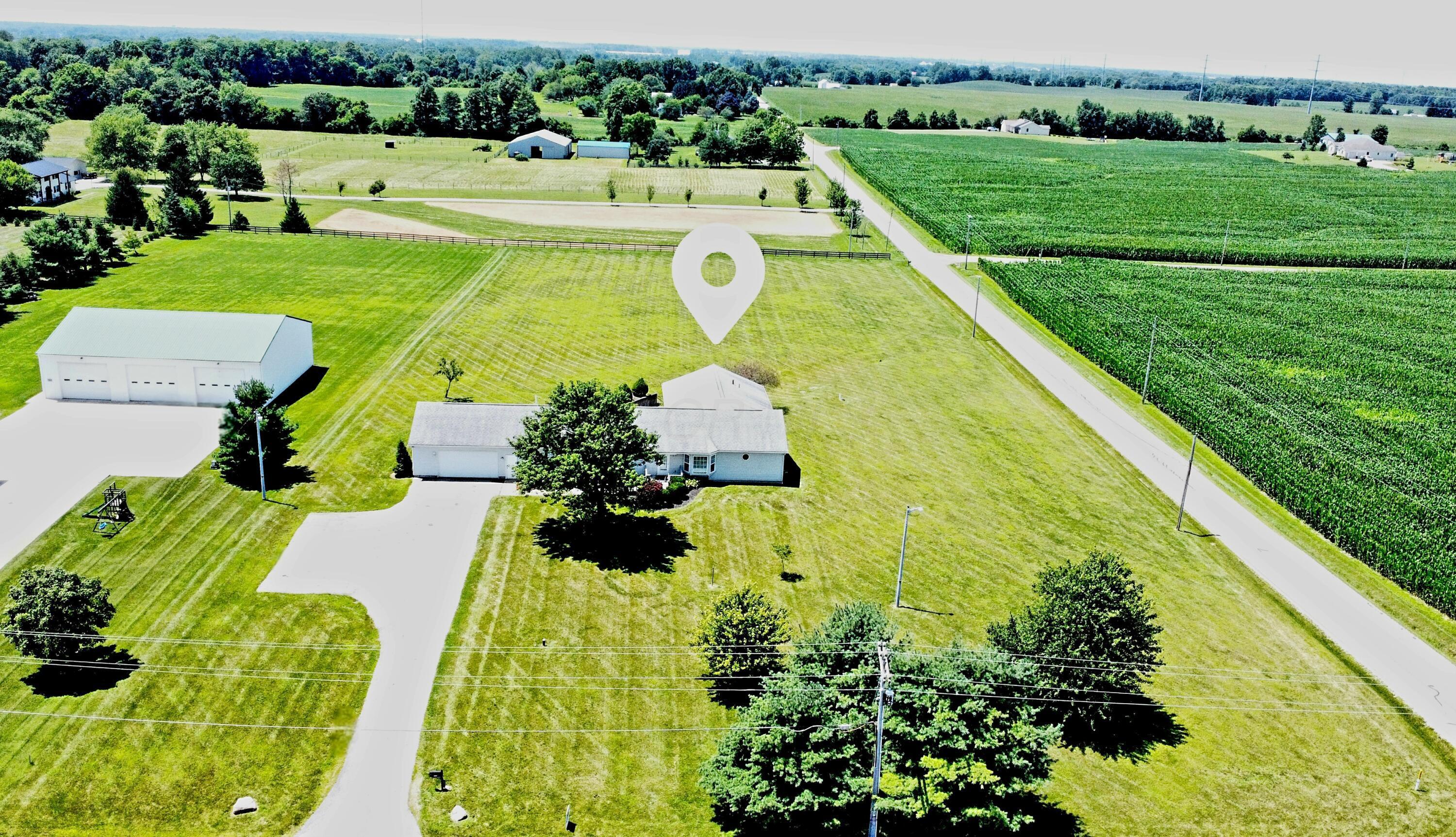 Property Photo: 1848 Alward SW Road OH 43062