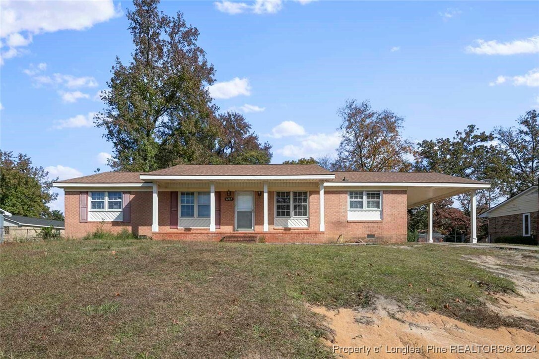 Property Photo:  1207 Chilton Drive  NC 28314 