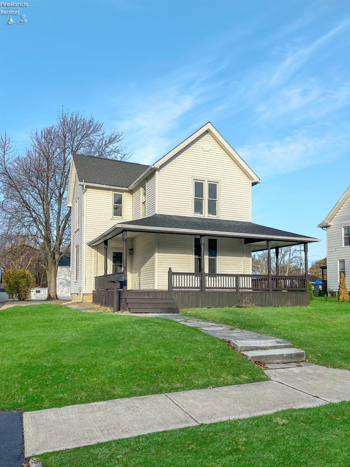 Property Photo:  123 Clinton Avenue  OH 44883 