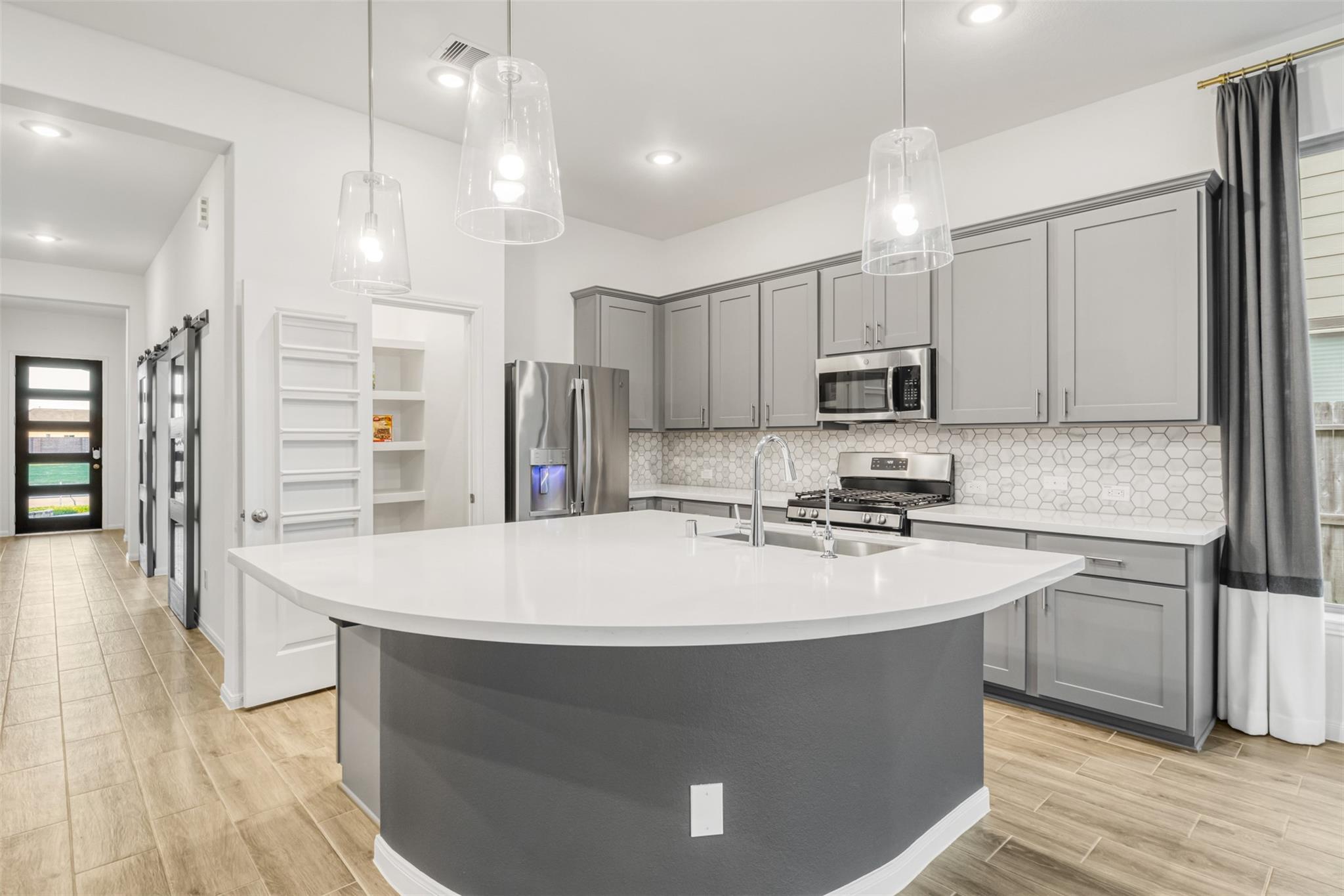 Property Photo: 8719 Azalea Crossing Court TX 77459