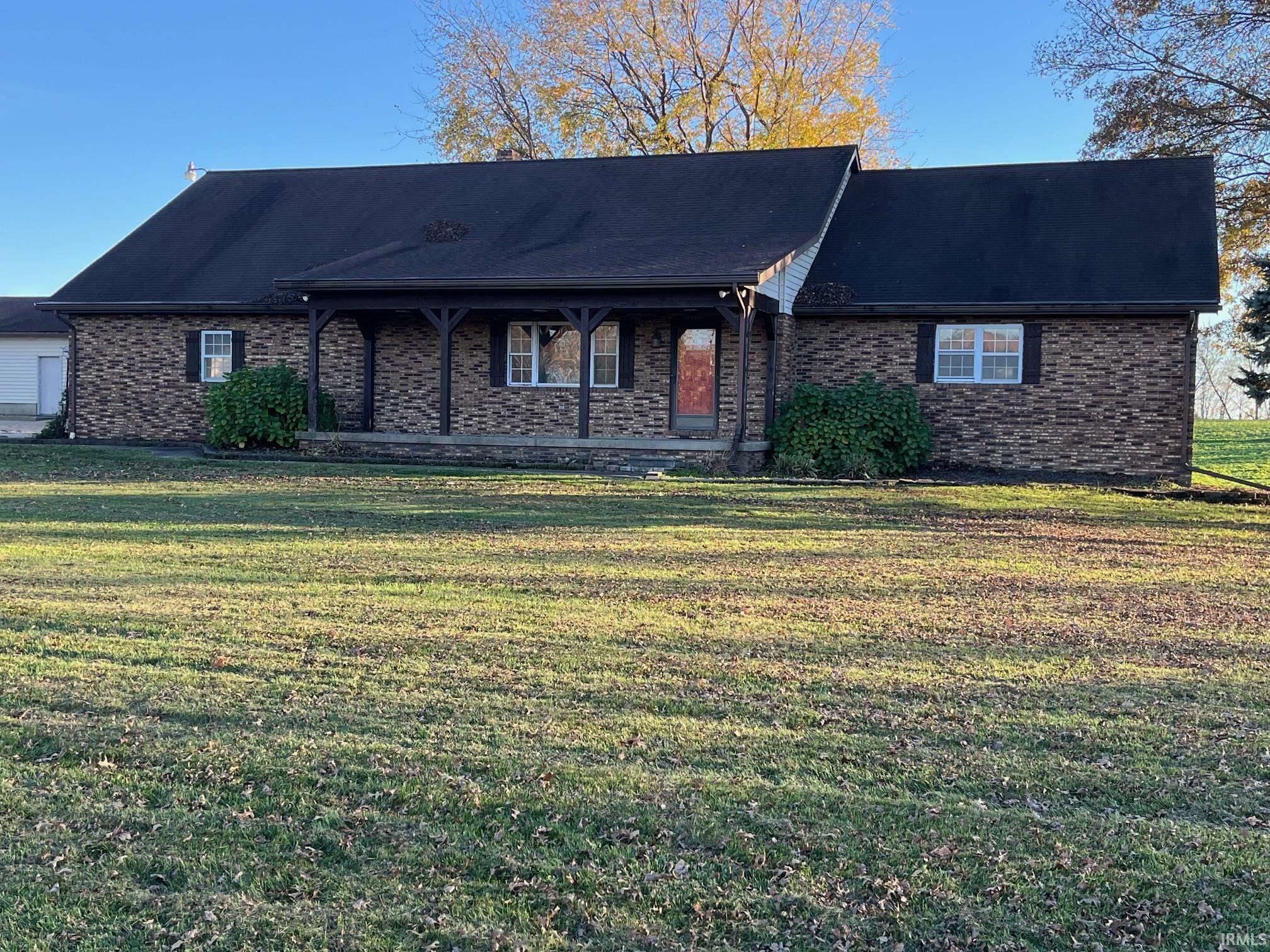 Property Photo: 7202 W 450 N IN 47546
