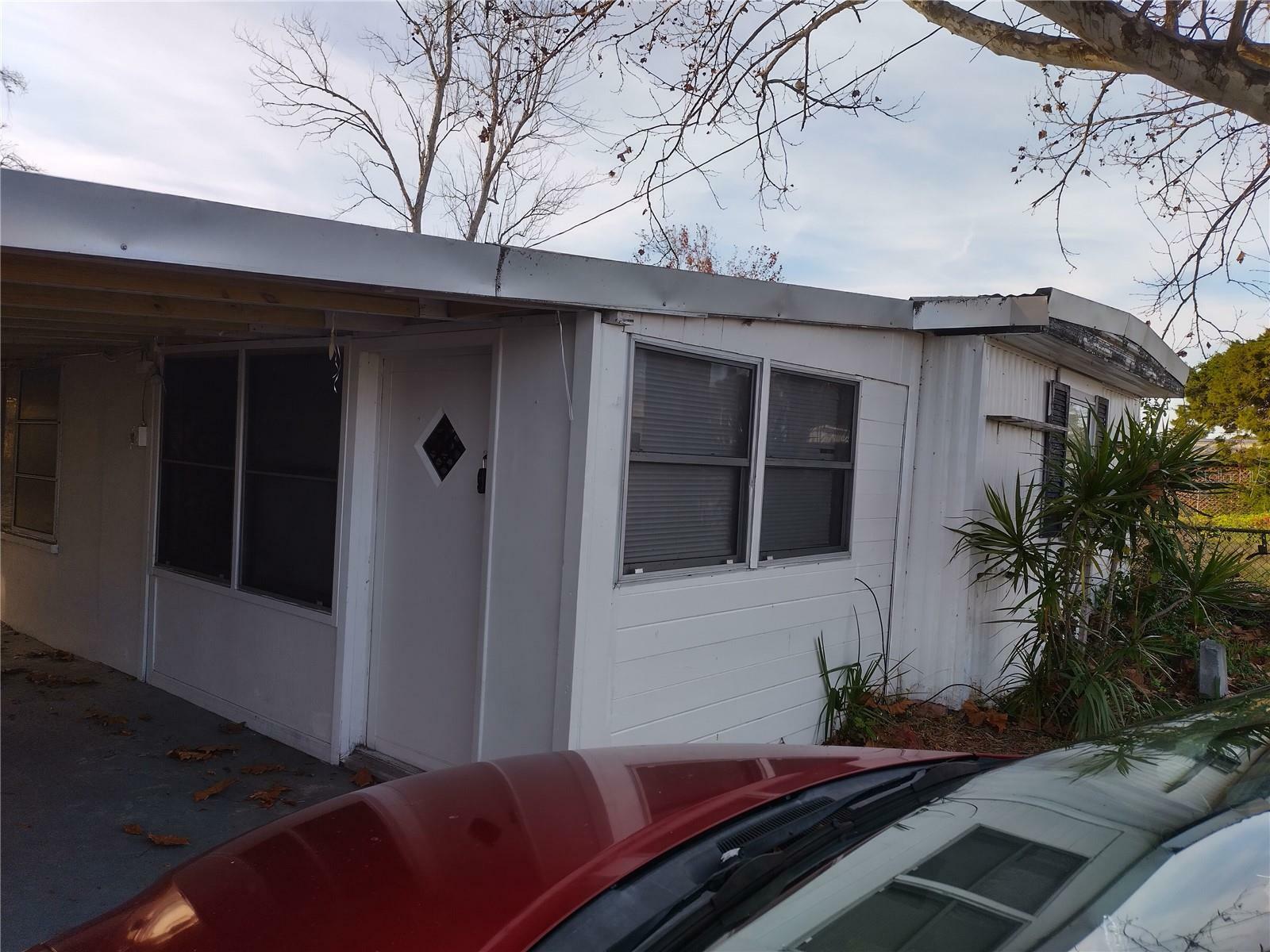 Property Photo:  5615 Leisure Lane  FL 34652 