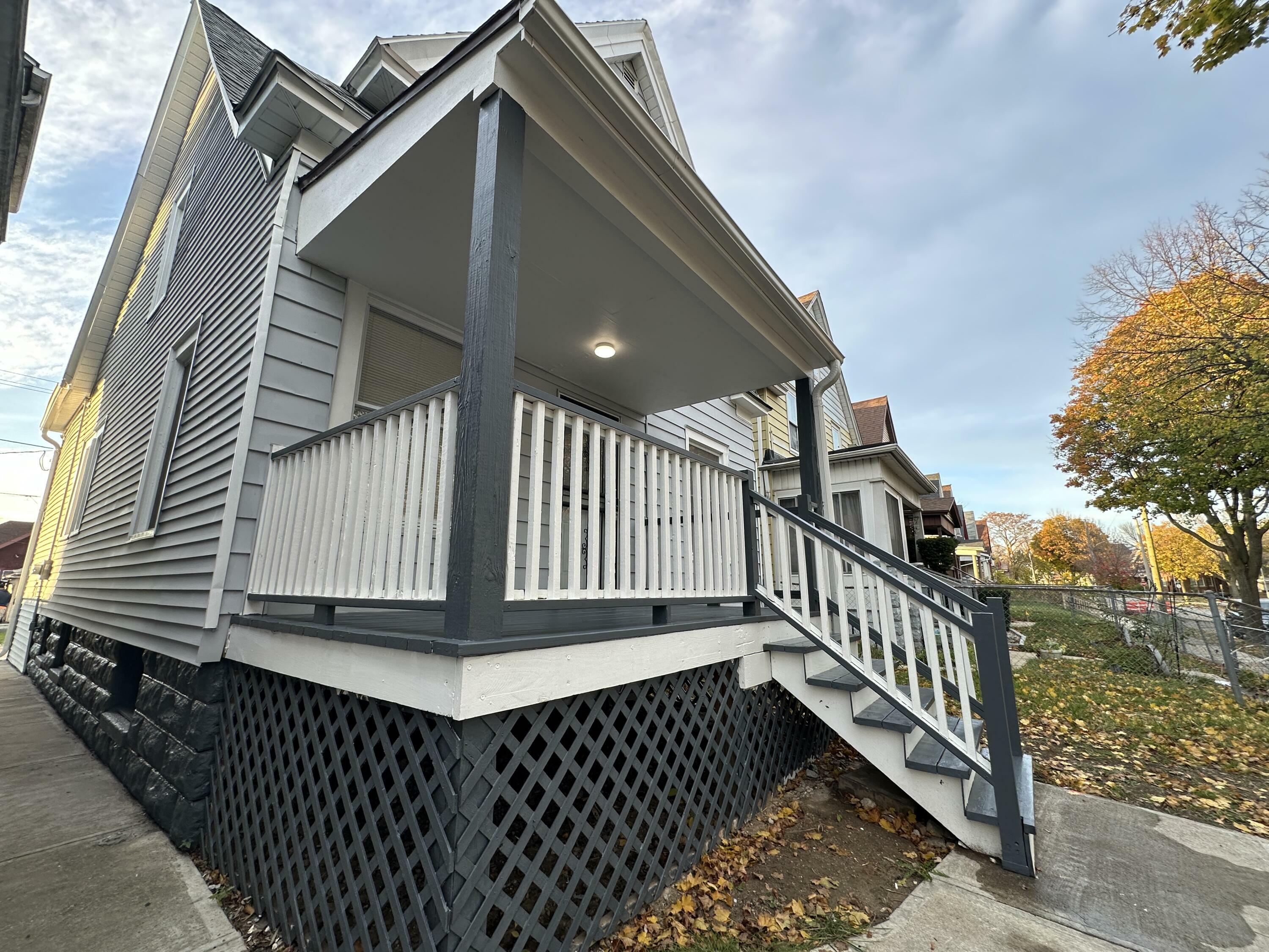 Property Photo:  2451 N 26th St  WI 53206 