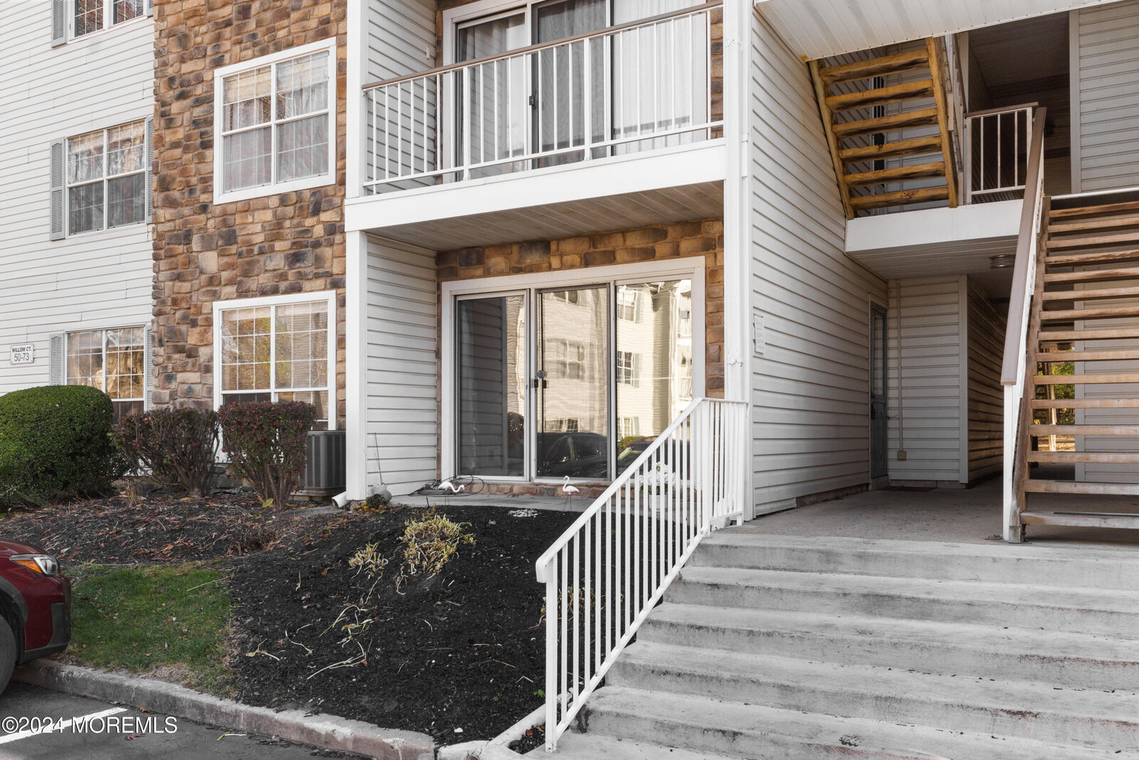 Property Photo:  56 Willow Court  NJ 08619 