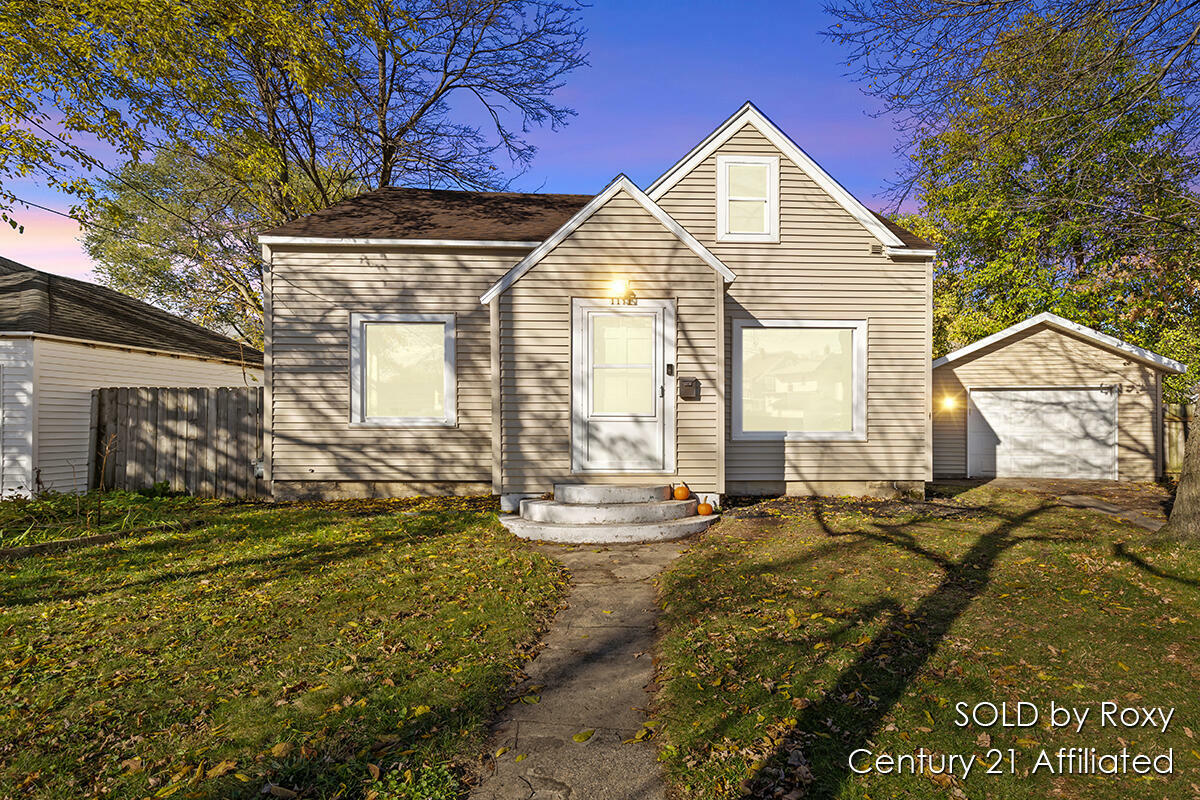 Property Photo:  1111 Orville Street SE  MI 49507 