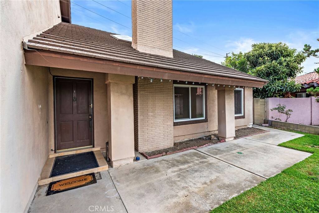 Property Photo:  17840 San Candelo Street  CA 92708 