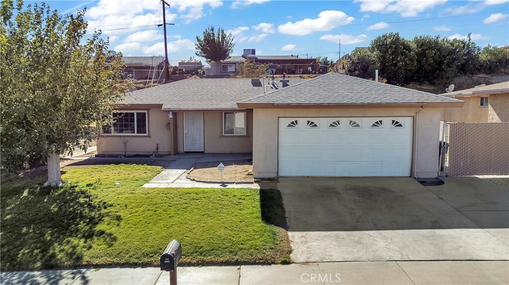 Property Photo:  560 East Mountain View Street  CA 92311 