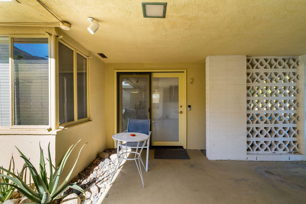 Property Photo:  221 S Patencio Road 2  CA 92262 