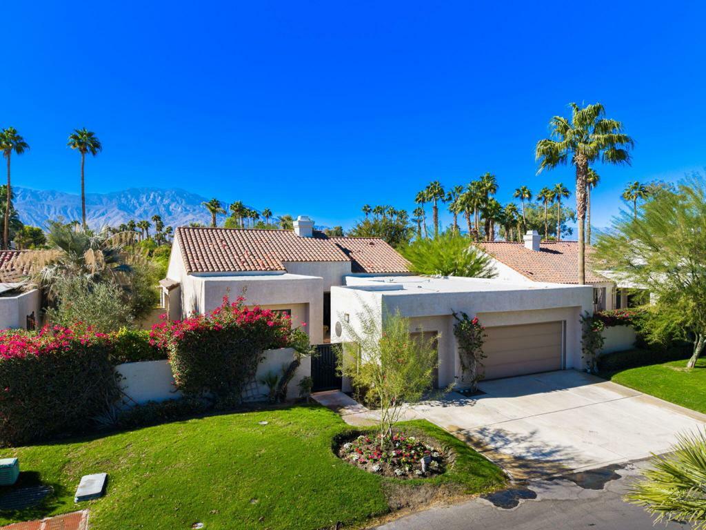 Property Photo:  10119 Lakeview Drive  CA 92270 