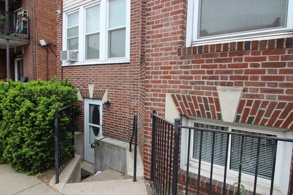 Property Photo:  168 Allston St 7  MA 02134 