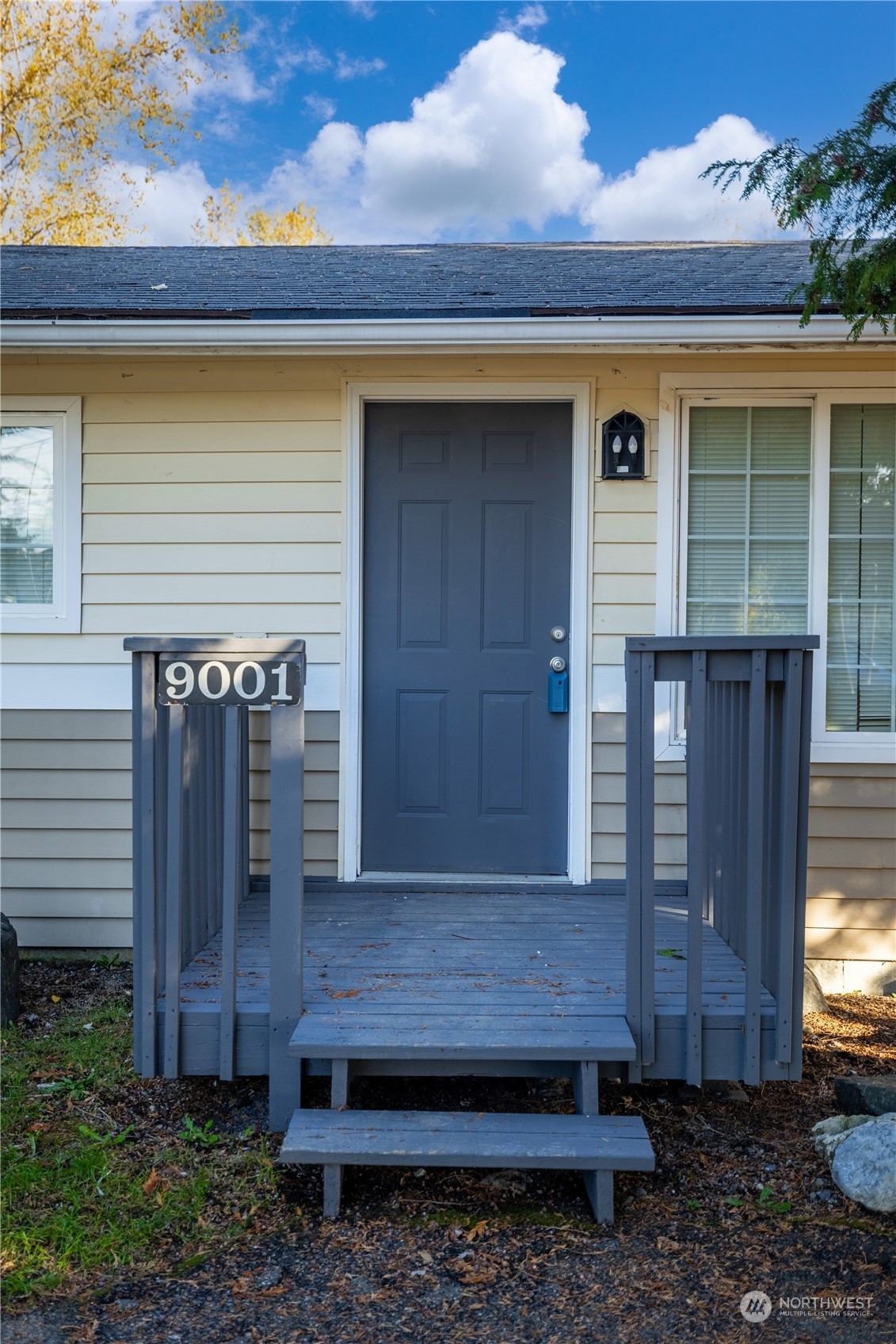 Property Photo:  9001 A Street  WA 98444 