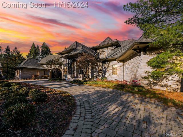 Property Photo:  2748 Turtle Lake Drive  MI 48302 