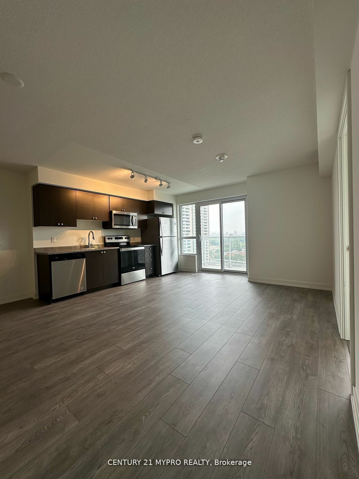 Property Photo:  10 Wilby Cres 1409  ON M9N 0B6 