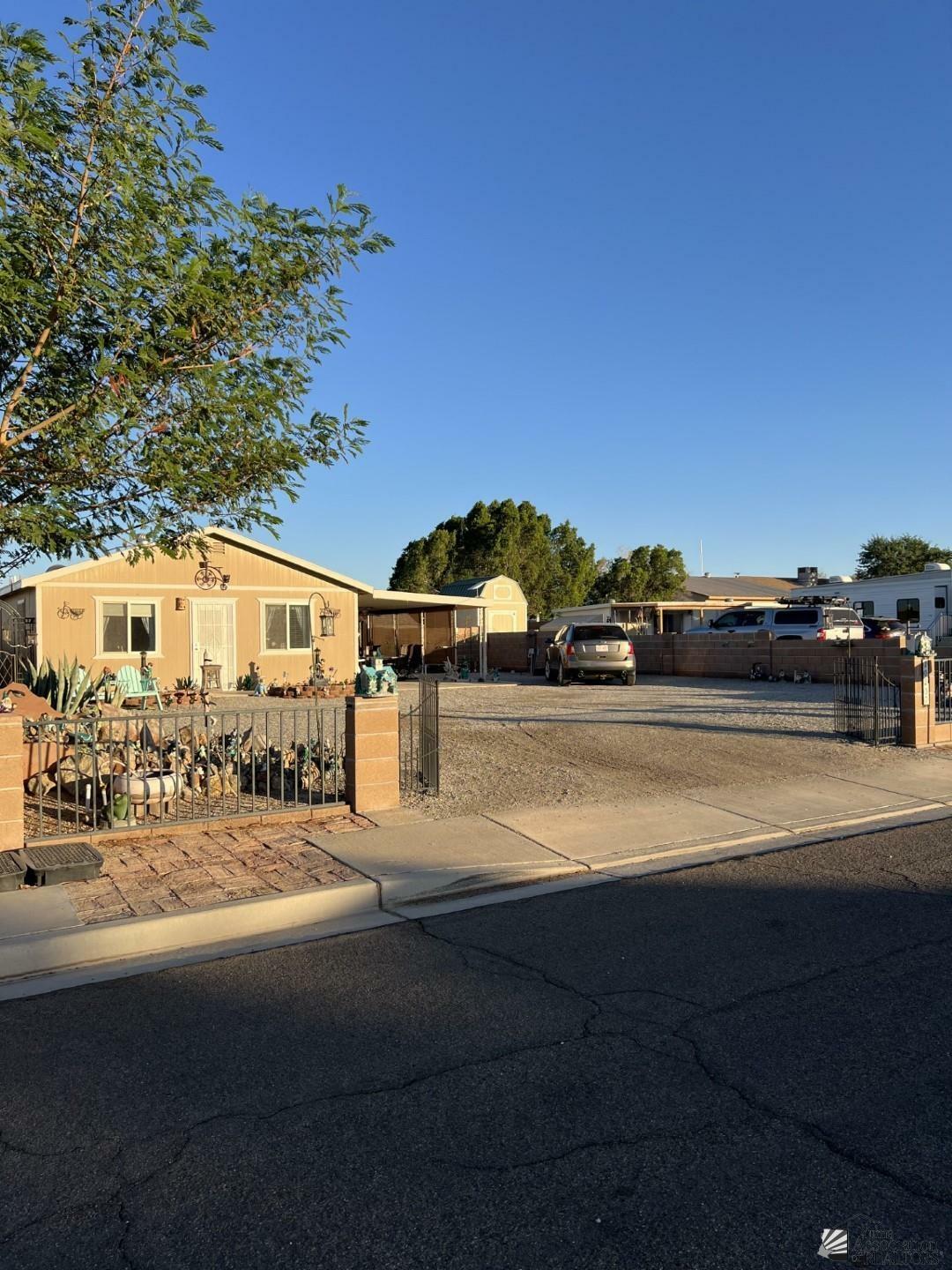 Property Photo:  10237 Avenida Compadres  AZ 85365-6177 