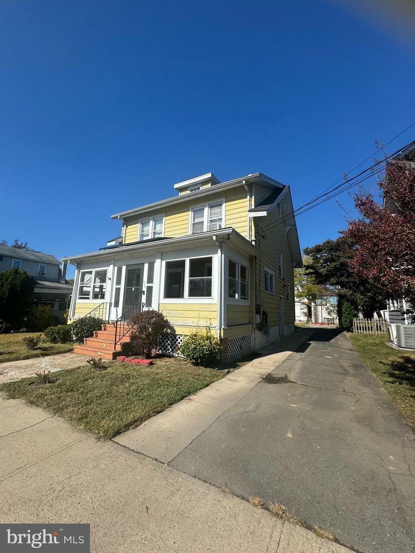 Property Photo:  1508 Cornell Avenue  NJ 08619 