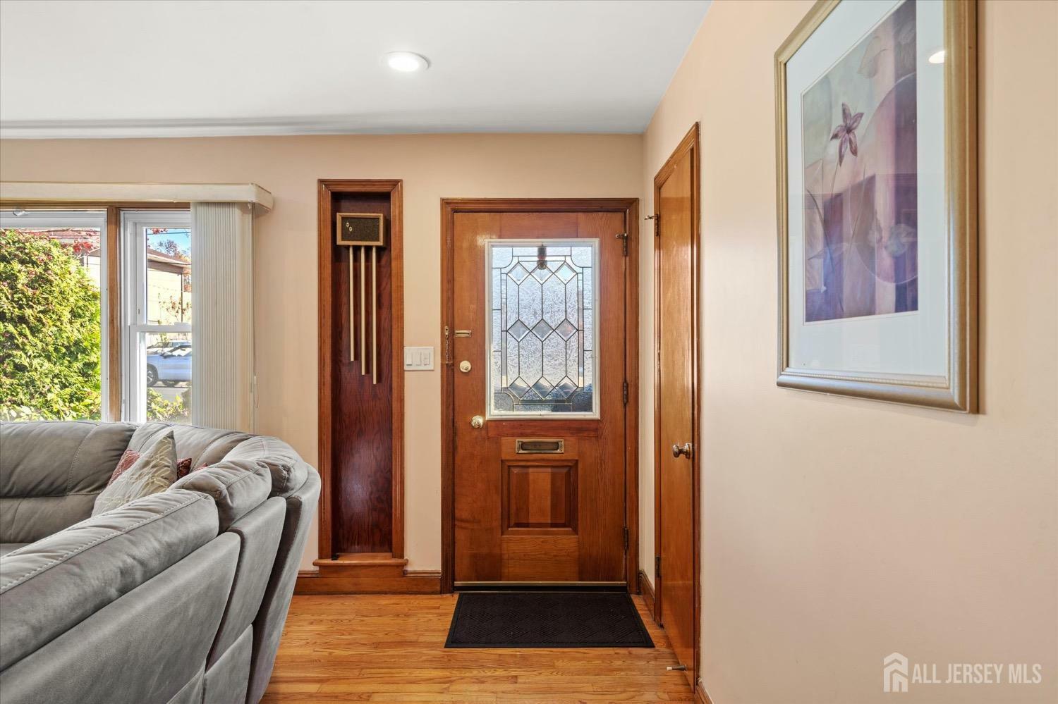 Property Photo:  91 Albert Avenue  NJ 08837 