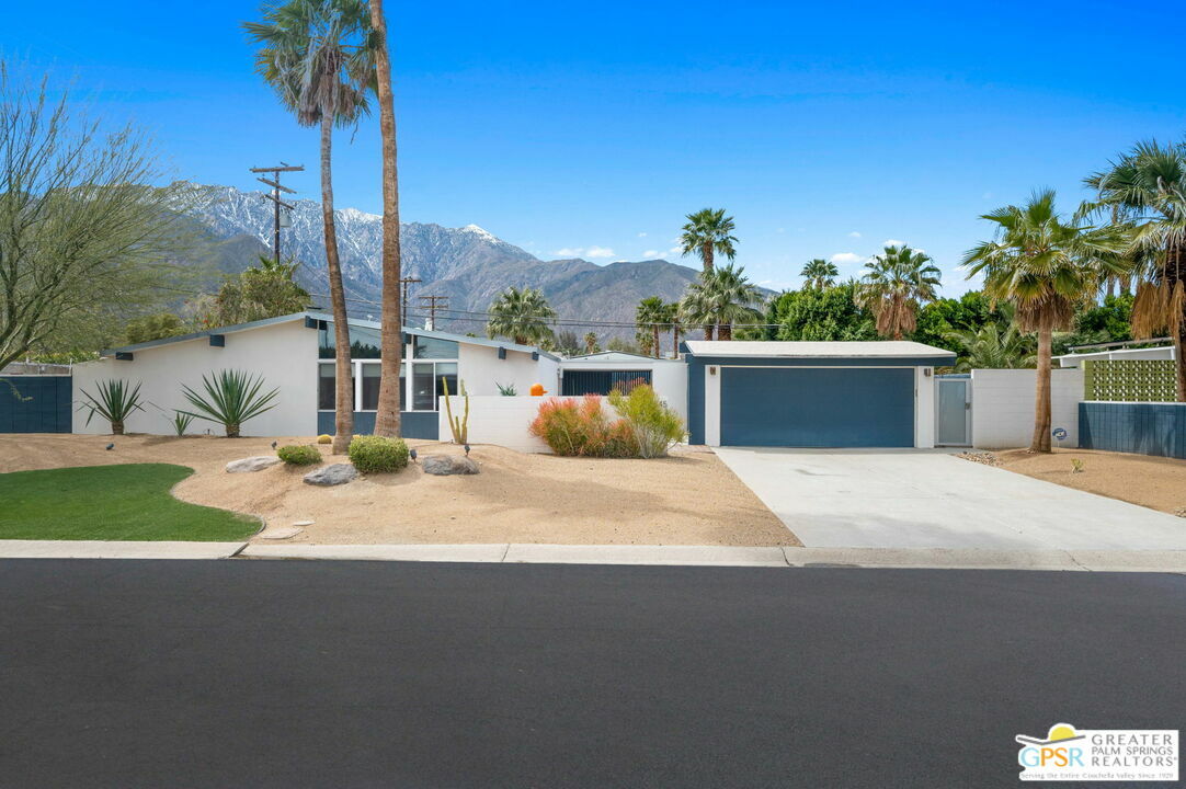 2845 E Wyman Dr  Palm Springs CA 92262 photo