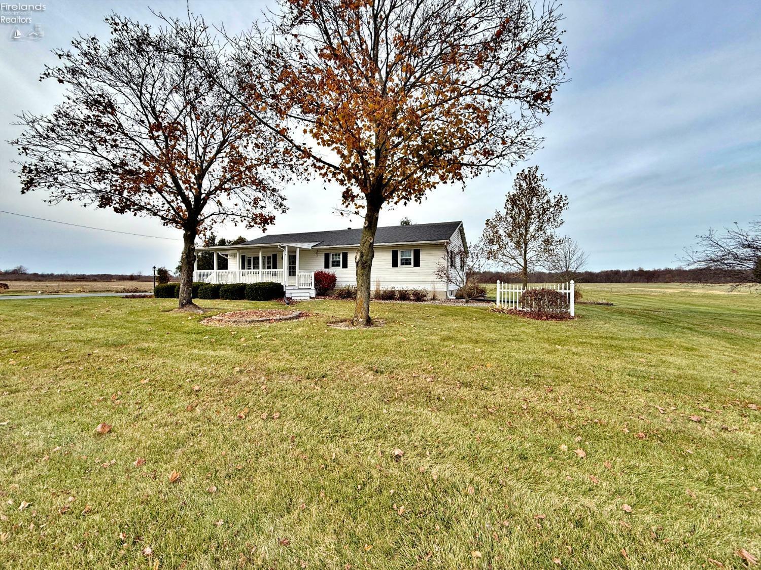 Property Photo:  1491 W County Road 11  OH 44883 