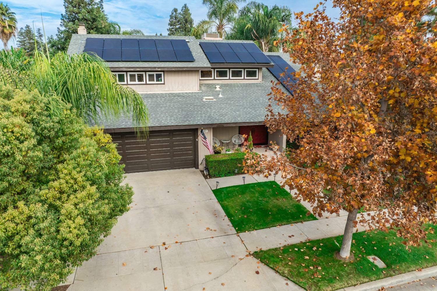 Property Photo:  342 E Niles Avenue  CA 93720 