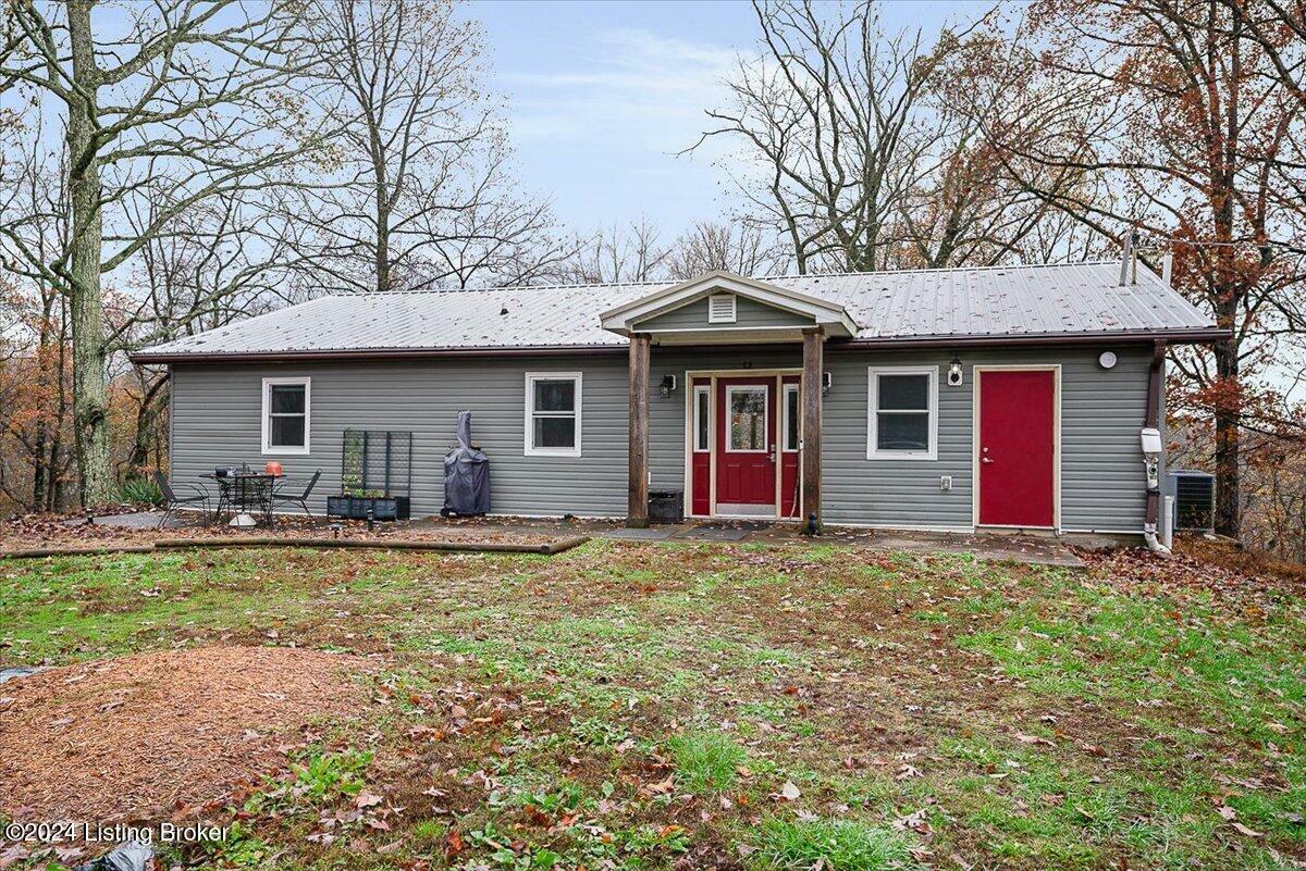 Property Photo:  275 Cardinal Rd  KY 40165 