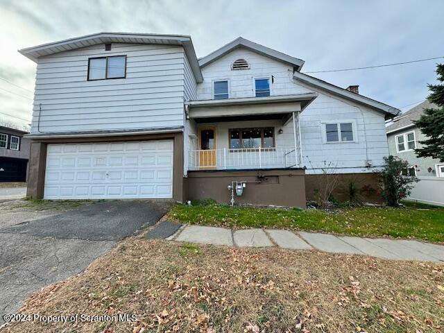 1207 N Webster Avenue  Dunmore PA 18510 photo