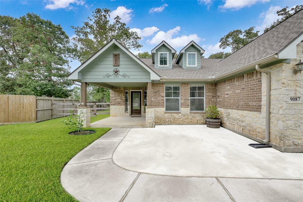 9087 Red Stag Lane  Conroe TX 77303 photo