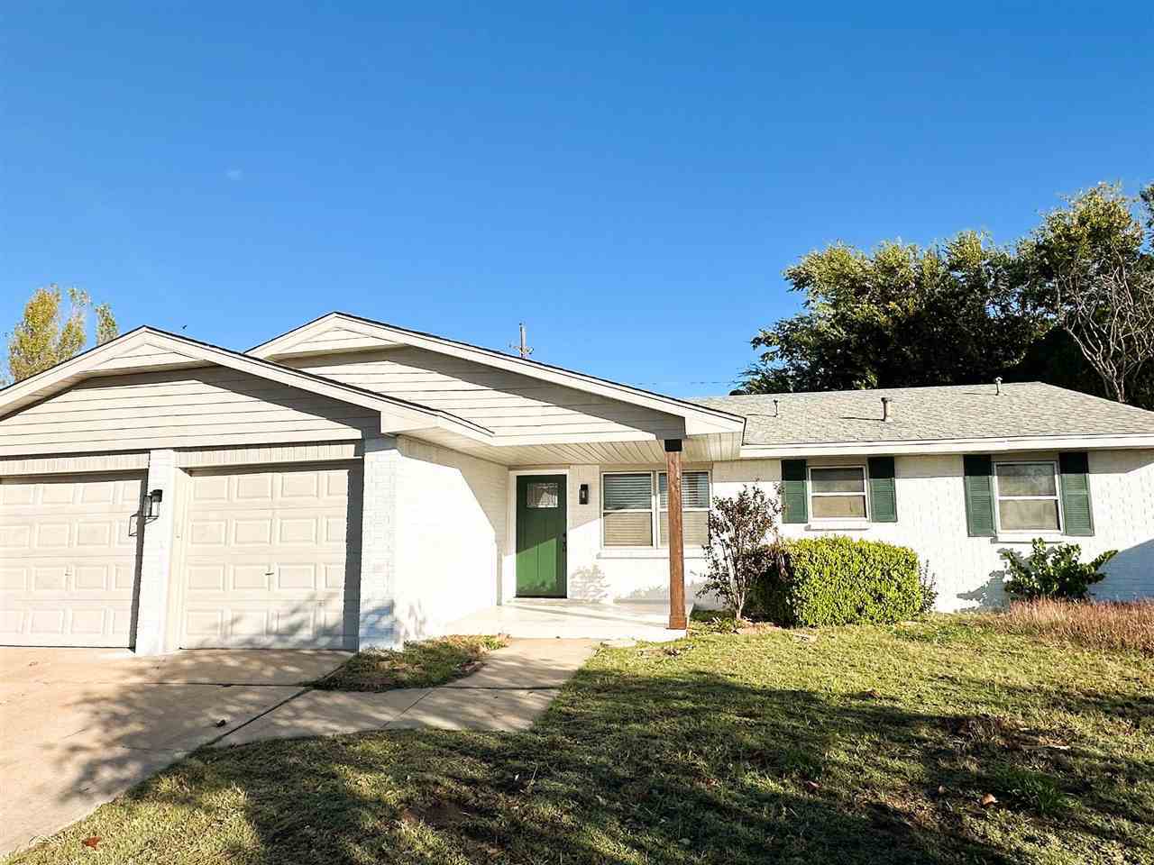 Property Photo:  6749 NW Compass Ave  OK 73505 