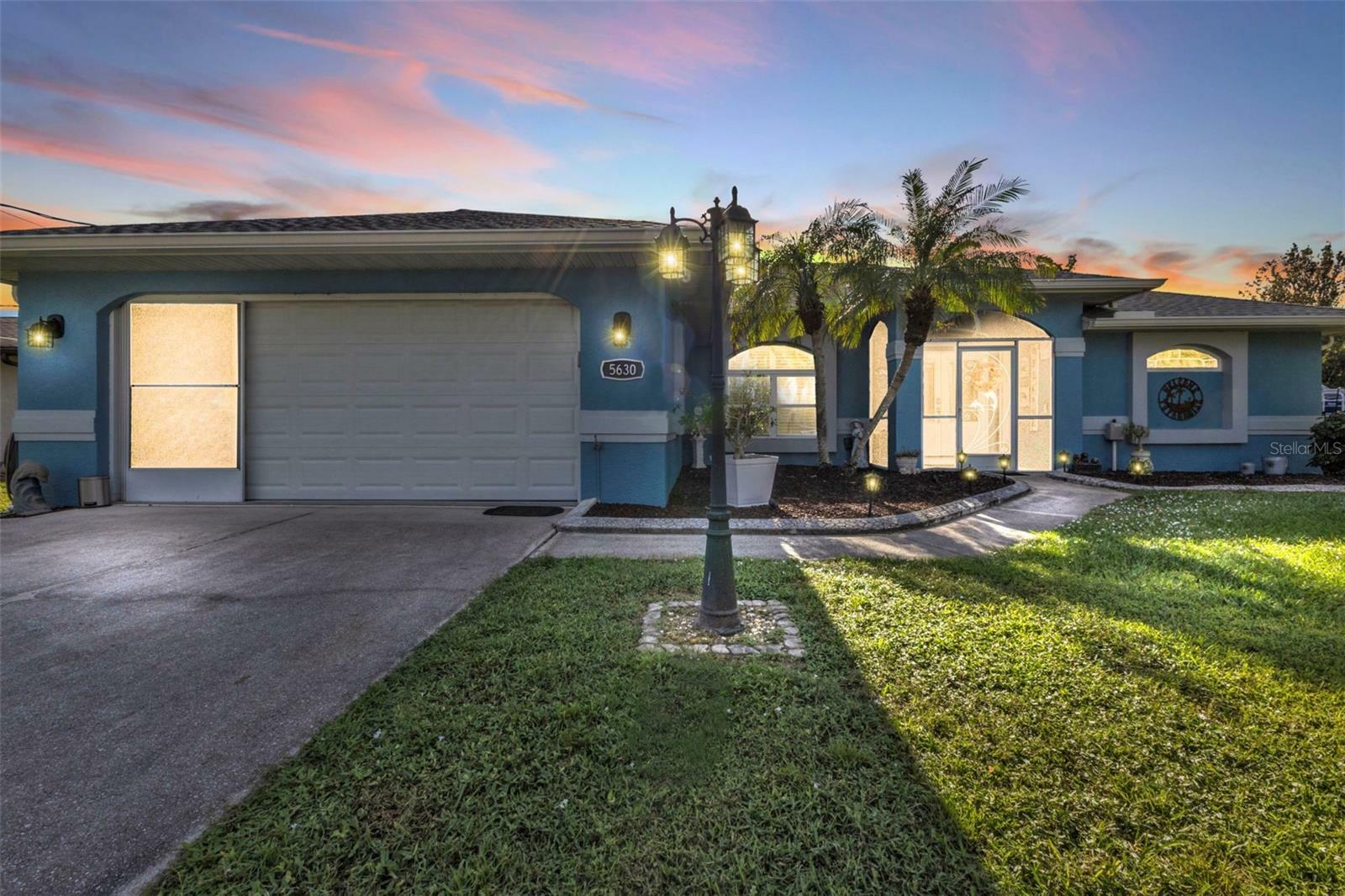 Property Photo:  5630 David Boulevard  FL 33981 