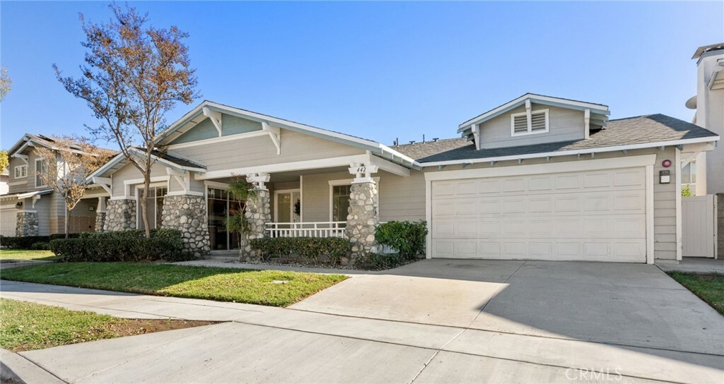 Property Photo:  442 E Cypress Street  CA 92805 