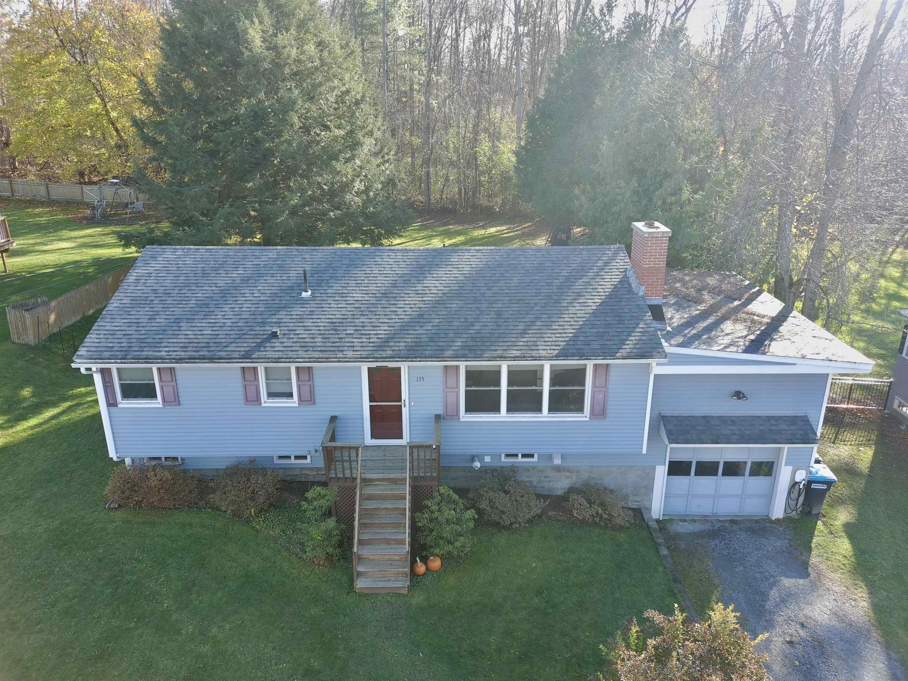 Property Photo:  135 Lakeview Drive  VT 05482 