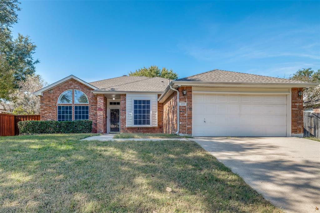 Property Photo:  4939 Water Oak Drive  TX 75052 