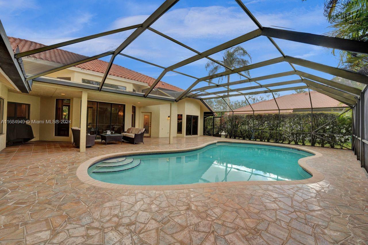 Property Photo:  1285 Manor Court  FL 33326 