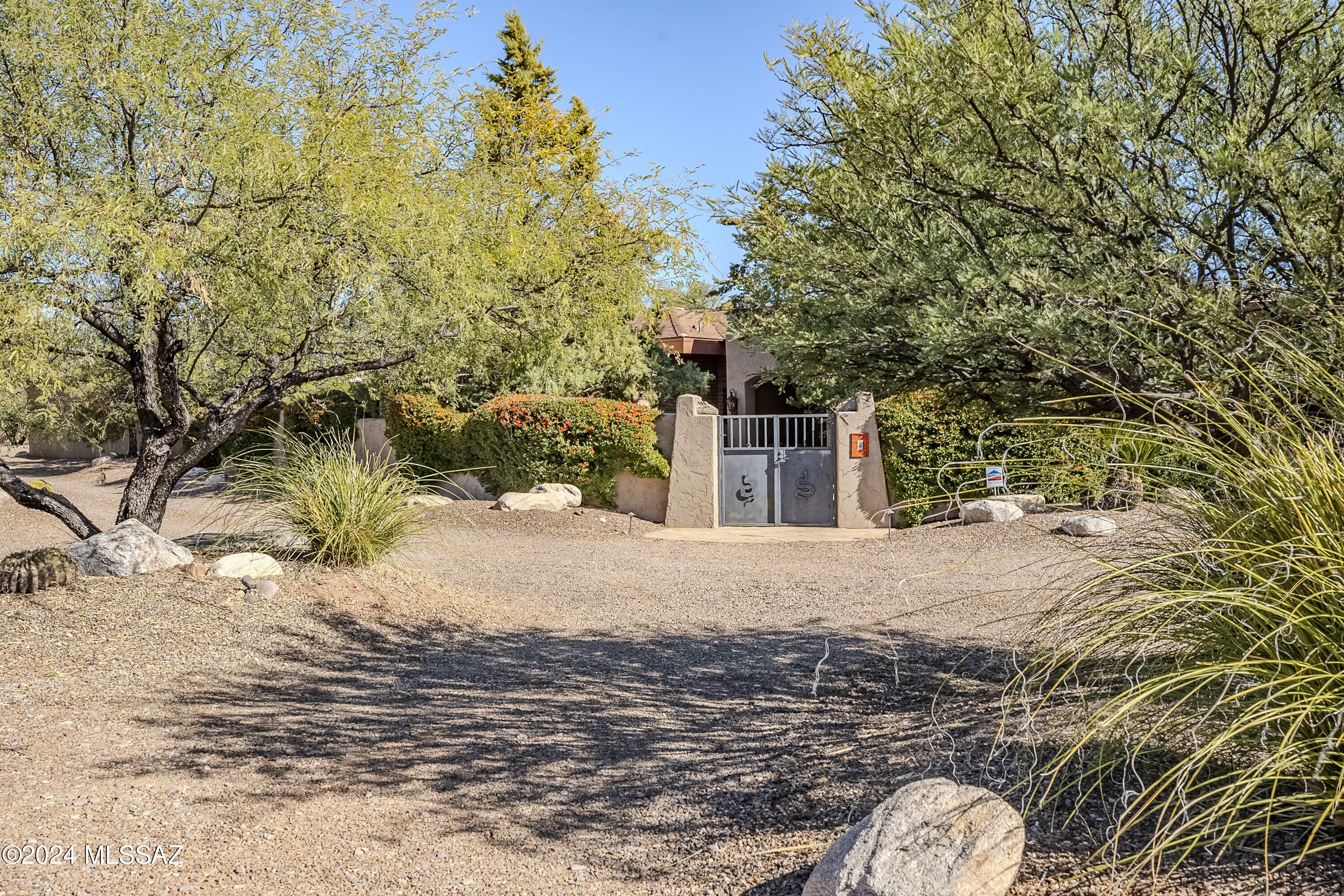 Property Photo:  8 Avenida Gutierrez  AZ 85646 