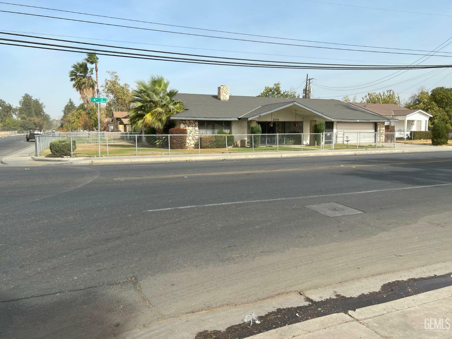 Property Photo:  230 4th Street  CA 93304 