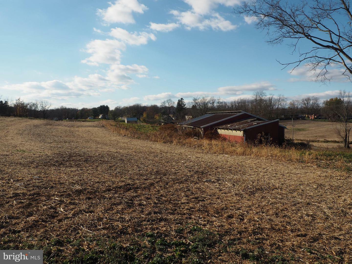 Property Photo:  1297 W Trindle Road  PA 17015 